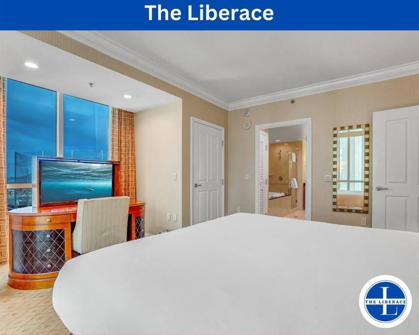 The Liberace Aparthotel Las Vegas Exterior photo